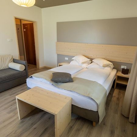 Villa Vera Ora / Auer Luaran gambar